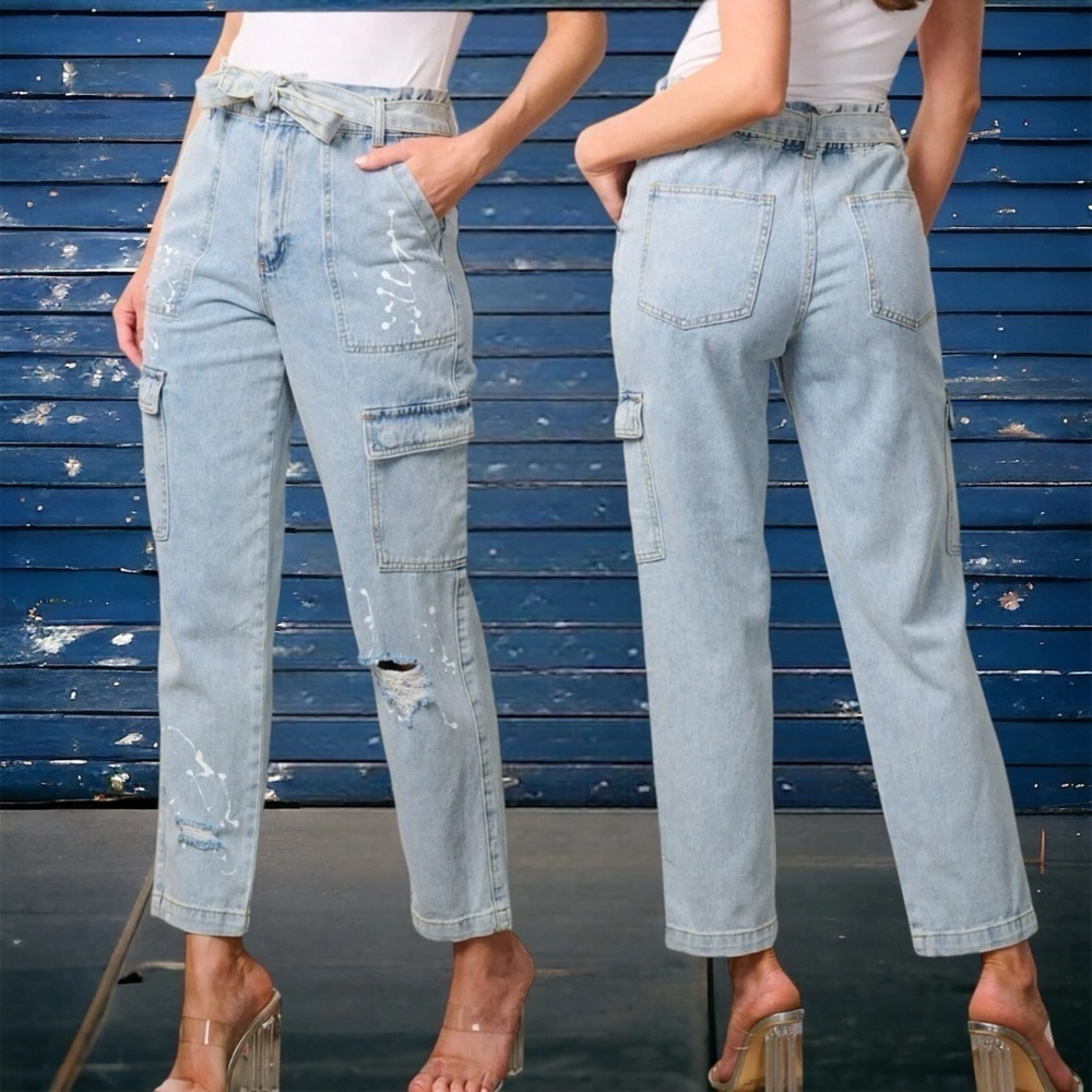 Easel Los Angeles -High Rise Paint Splatter Light Distressing Cargo Jeans